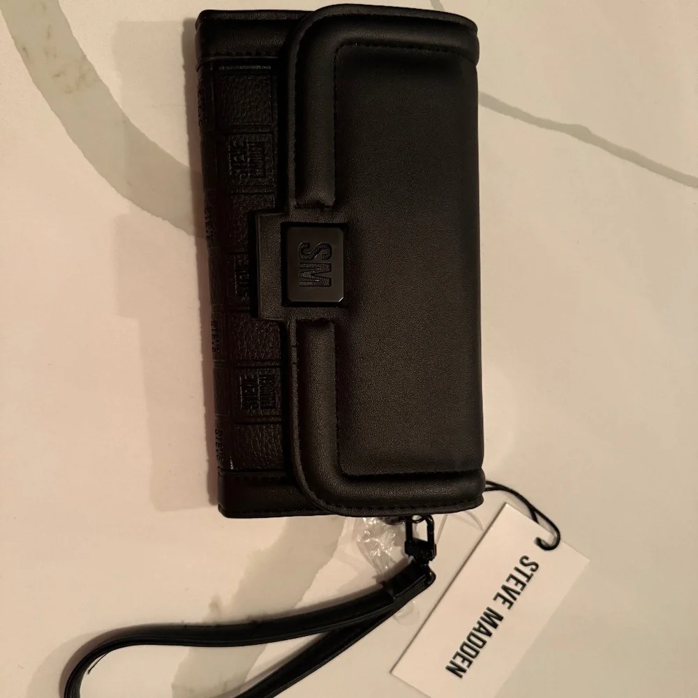 Wallet - Picture 1 of 3